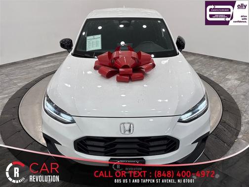 White 2023 Honda HR-V Sport