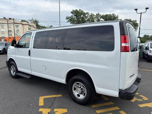 2020 Chevrolet Express 3500 LS