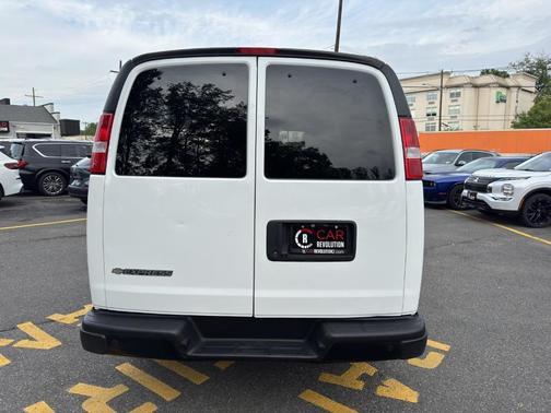 2020 Chevrolet Express 3500 LS