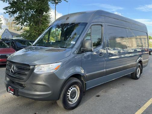 2019 Mercedes-Benz Sprinter 2500 HR 170''