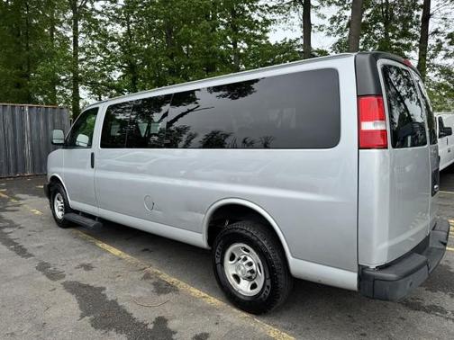 2020 Chevrolet Express 3500 LS