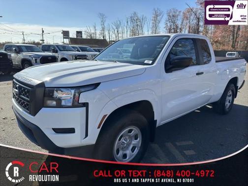 White 2022 Nissan Frontier S