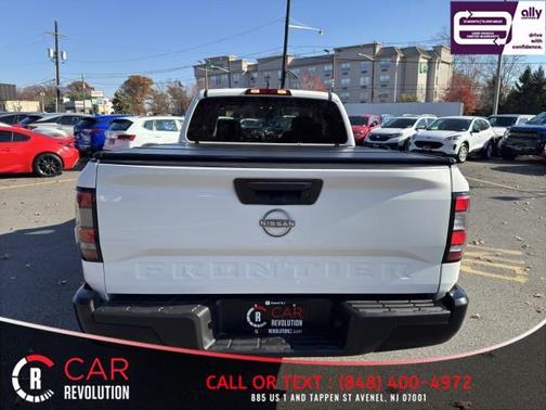 White 2022 Nissan Frontier S