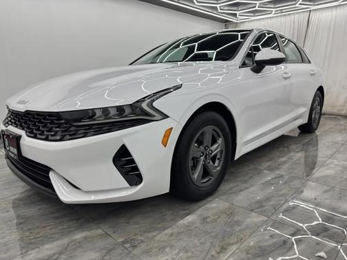 2022 Kia K5 LXS