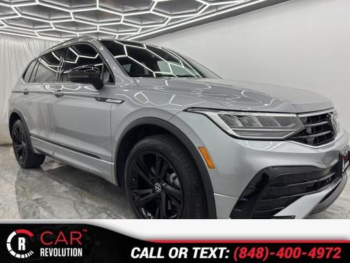 2023 Volkswagen Tiguan 2.0T SE R-Line Black