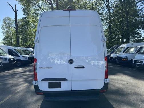 2023 Mercedes-Benz Sprinter 2500 HR GAS 170''
