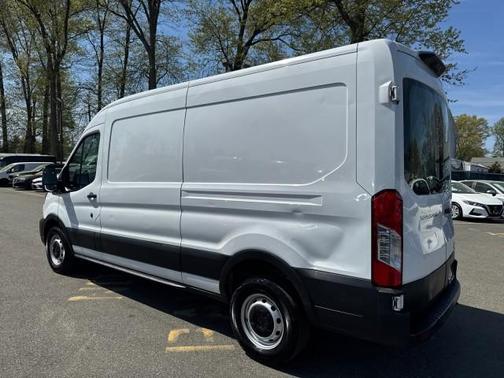 2021 Ford Transit-250 T-250 148'' MR