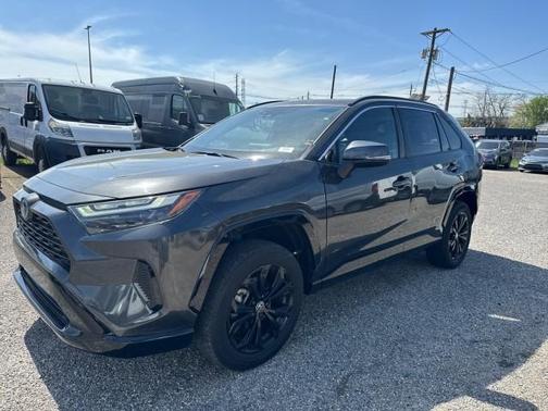 2022 Toyota RAV4 Hybrid SE
