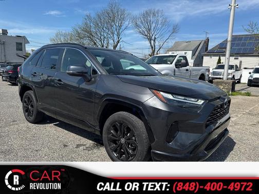 2022 Toyota RAV4 Hybrid SE