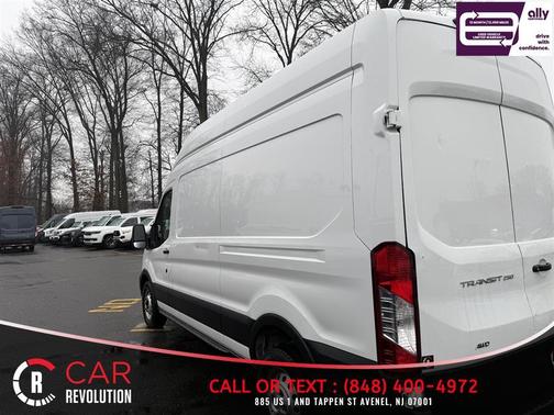 2022 Ford Transit-250 Base