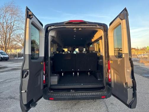 2022 Ford Transit-350 XLT
