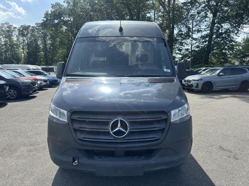 2019 Mercedes-Benz Sprinter 2500 HR 144''