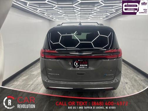 2021 Chrysler Pacifica Hybrid Touring L