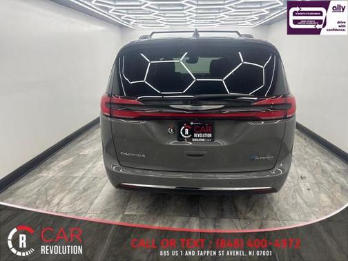 2021 Chrysler Pacifica Hybrid Touring L