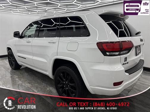 White 2021 Jeep Grand Cherokee Laredo