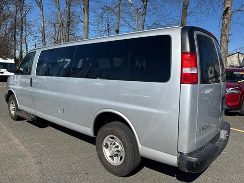 2020 Chevrolet Express 3500 LS