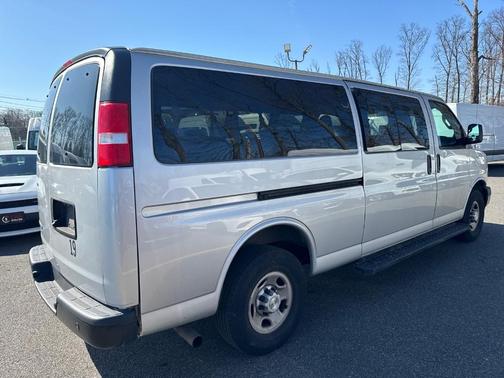 2020 Chevrolet Express 3500 LS