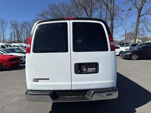 2017 Chevrolet Express 2500 LT