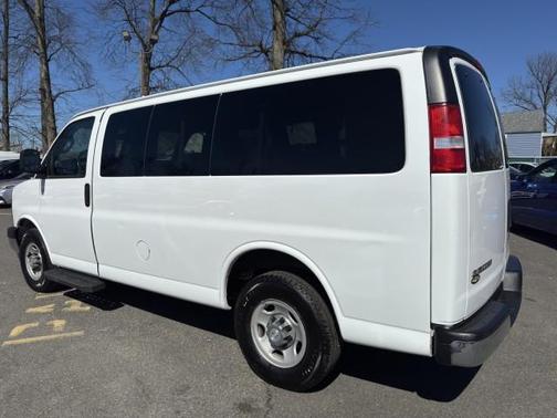 2017 Chevrolet Express 2500 LT