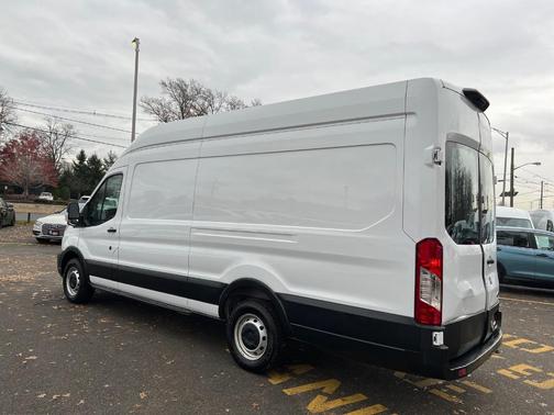2021 Ford Transit-250 Base