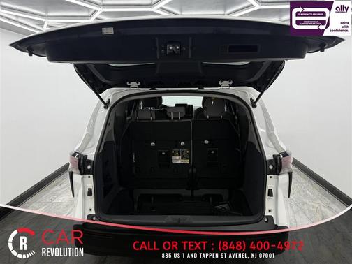 2023 Toyota Sienna LE