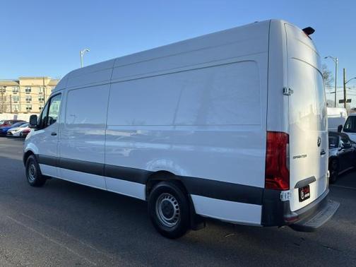 2022 Mercedes-Benz Sprinter 2500 HR 170''