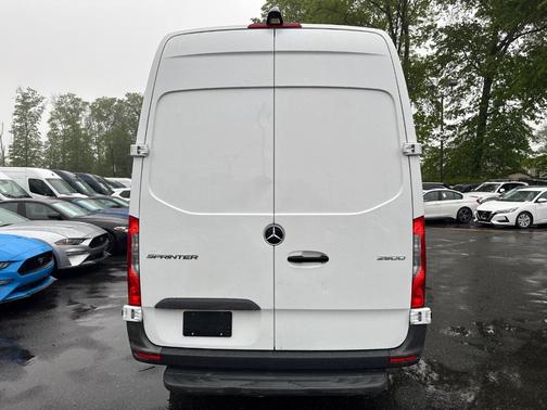 2023 Mercedes-Benz Sprinter 2500 HR GAS 170''