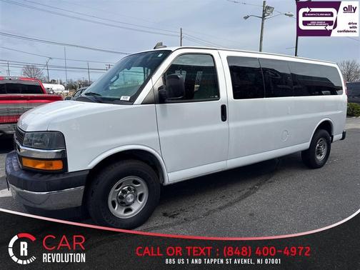 White 2017 Chevrolet Express 3500 LT