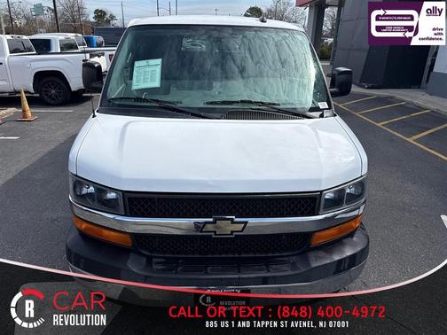 White 2017 Chevrolet Express 3500 LT