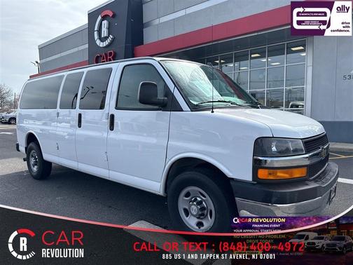 White 2017 Chevrolet Express 3500 LT