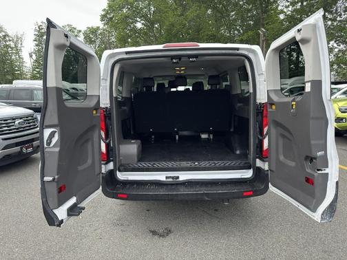 2020 Ford Transit-150 XLT T-150 130''