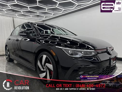 Mythos Black Metallic 2024 Volkswagen Golf GTI 2.0T S