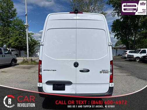 White 2025 Mercedes-Benz Sprinter 2500 HIGH ROOF 4-CYL DIESEL 170''
