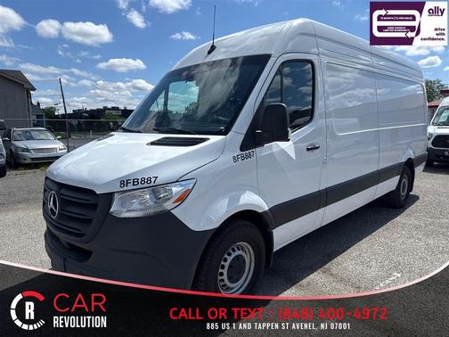 White 2025 Mercedes-Benz Sprinter 2500 HIGH ROOF 4-CYL DIESEL 170''