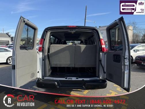 2022 Chevrolet Express 3500 LS