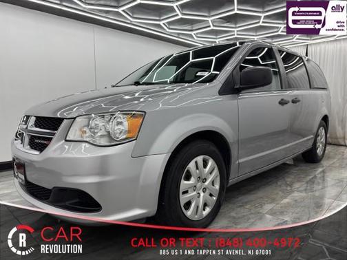 Silver 2019 Dodge Grand Caravan SE