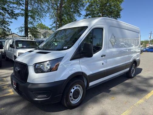 2022 Ford Transit-250 T-250 148'' MR