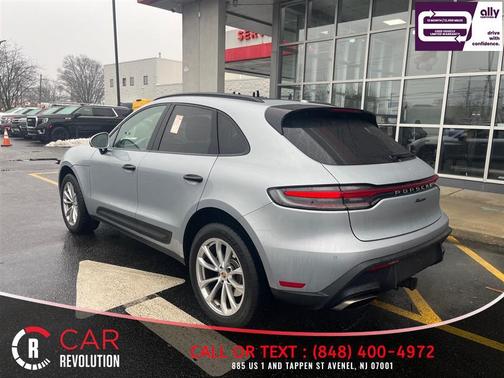 Silver 2022 Porsche Macan Base