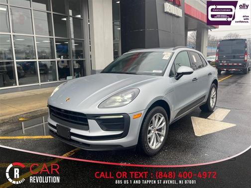 Silver 2022 Porsche Macan Base
