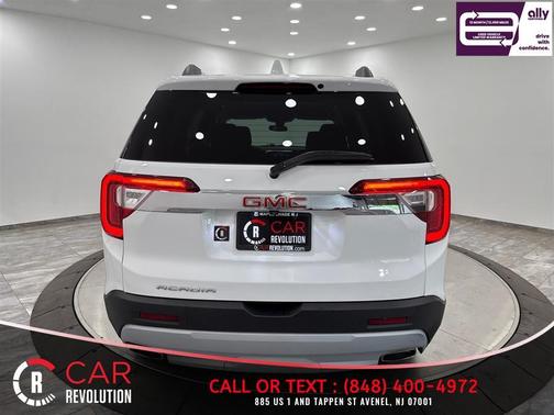White 2023 GMC Acadia SLE