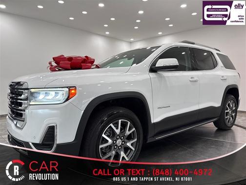 White 2023 GMC Acadia SLE