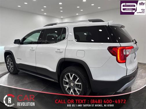 White 2023 GMC Acadia SLE