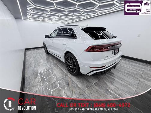 Glacier White Metallic 2020 Audi Q8 55 Prestige