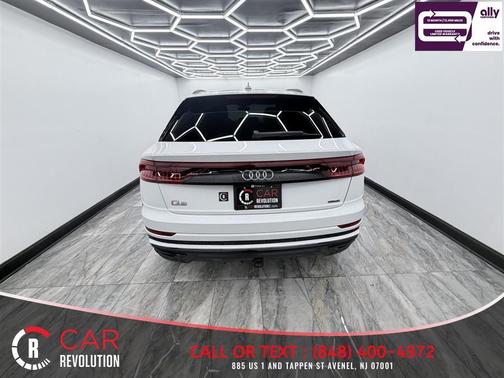 Glacier White Metallic 2020 Audi Q8 55 Prestige
