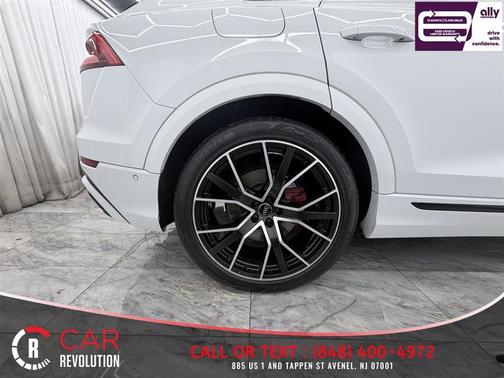 Glacier White Metallic 2020 Audi Q8 55 Prestige