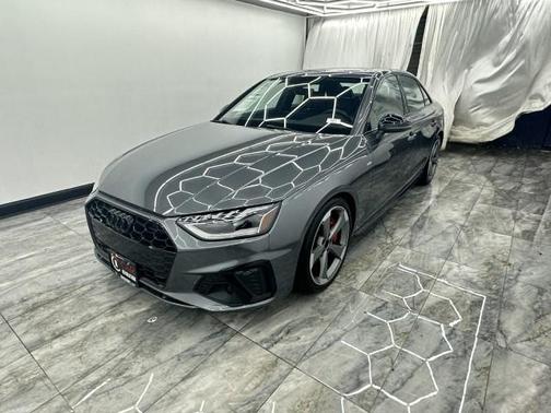 2023 Audi A4 45 S line Premium Plus