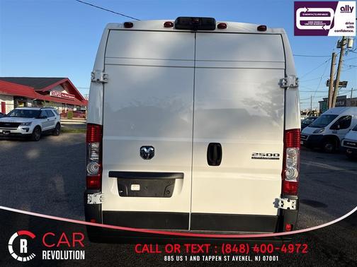 White 2024 RAM ProMaster 2500 High Roof
