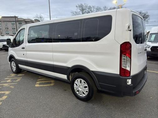2022 Ford Transit-350 XLT