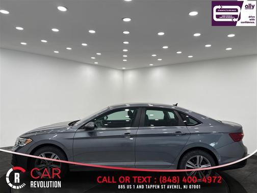 Platinum Gray Metallic 2024 Volkswagen Jetta 1.5T SE