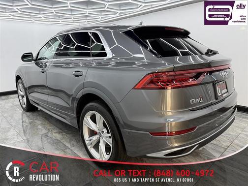 Samurai Gray Metallic 2019 Audi Q8 Premium Plus